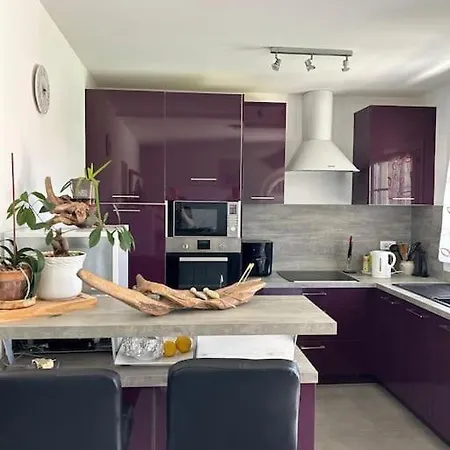 Maison De Vacances Avec Piscine *